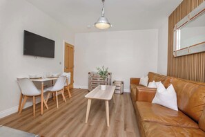 Unclassified image, 5 of 20, button