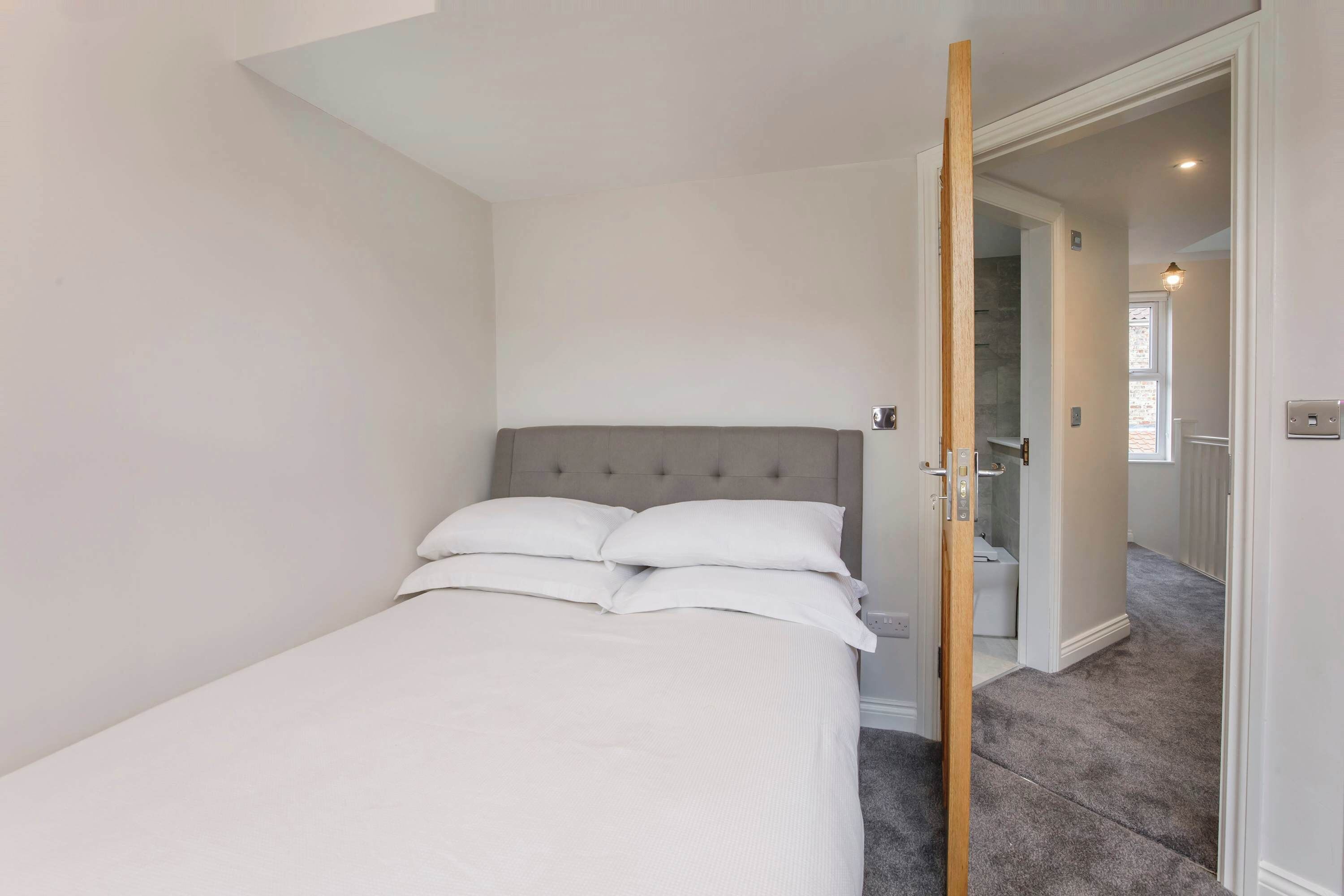 4 室のベッドルーム、アイロン / アイロン台、旅行用ベビーベッド、WiFi