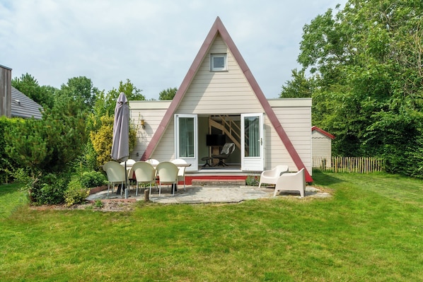 House | Outdoor dining