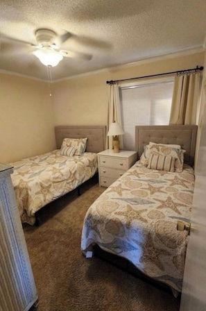 2 bedrooms, WiFi, bed sheets