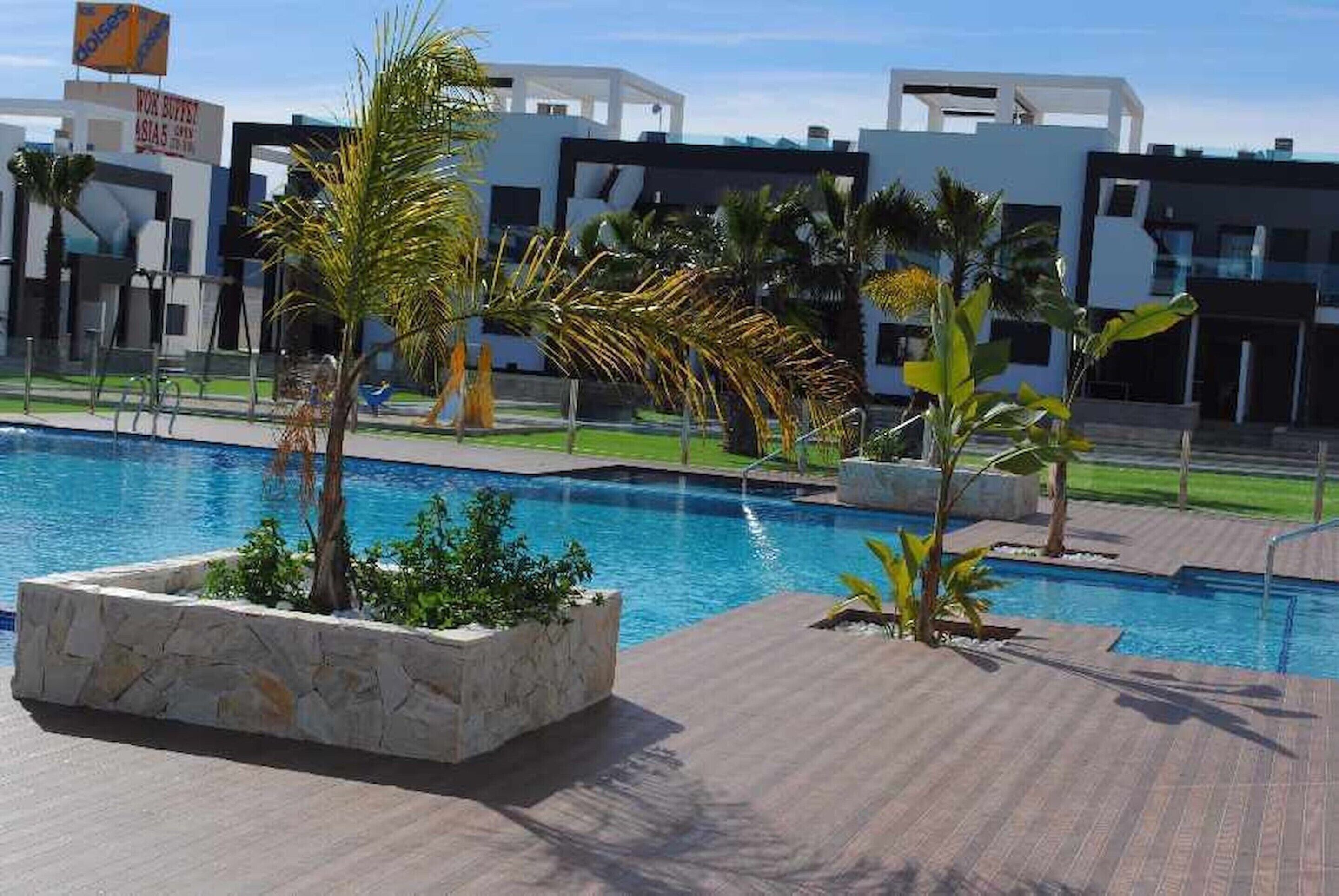 Apartment | Pool | Outdoor pool