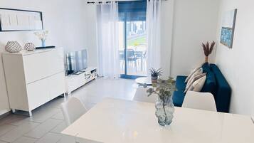 Apartment | Dining