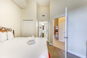 1 bedroom, iron/ironing board, WiFi, bed sheets