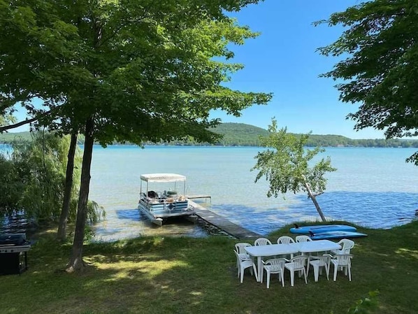Outdoor dining - Seven Sisters On Little Glen (Empire)