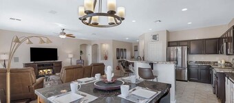 Queen Creek Oasis: Private Pool & Family Fun, Near Major Shopping Centers!