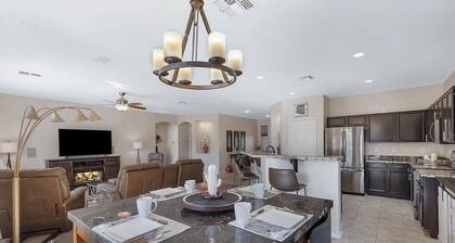 Queen Creek Oasis: Private Pool & Family Fun, Near Major Shopping Centers!