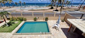Piscina externa