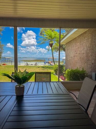 Spacious 5-bedroom Lakefront Family Retreat -Lake Placid