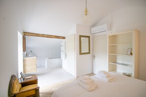 1 bedroom, WiFi, bed sheets - Room 'Ghjinestra' with Wi-Fi and Air Conditioning (Bastelica)