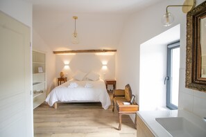 1 bedroom, WiFi, bed sheets - Room 'Ghjinestra' with Wi-Fi and Air Conditioning (Bastelica)