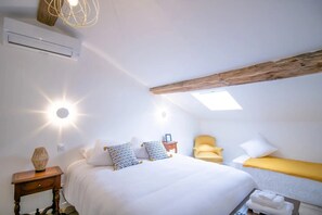 1 bedroom, WiFi, bed sheets - Room 'Ghjinestra' with Wi-Fi and Air Conditioning (Bastelica)