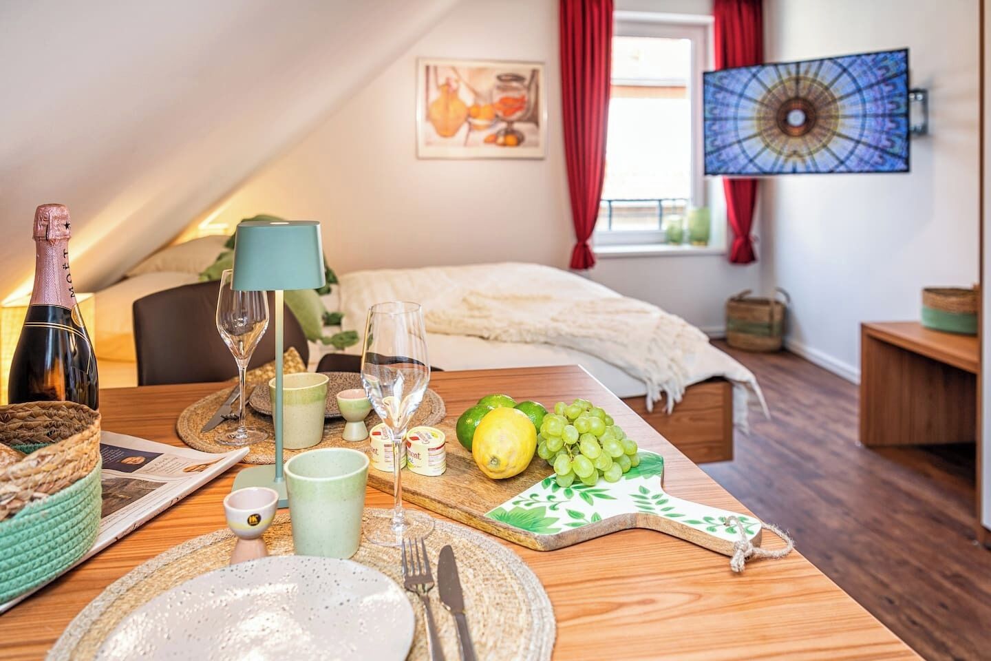 1 bedroom, WiFi, bed sheets