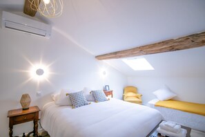 1 habitación, wifi y ropa de cama