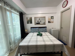 1 bedroom, desk, iron/ironing board, free WiFi