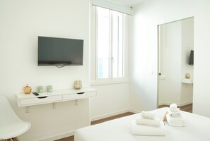 2 chambres, fer et planche à repasser, accès au Wi-Fi (inclus)