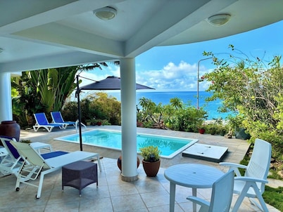 Charming 2-bedrooms Dream Cottage tranquil retreat in Pointe Blanche