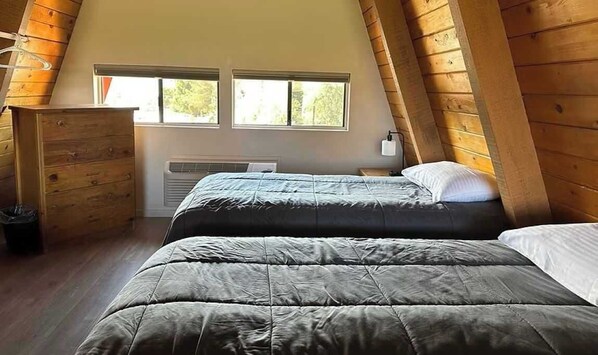 1 chambre, fer et planche à repasser, accès Internet, draps fournis