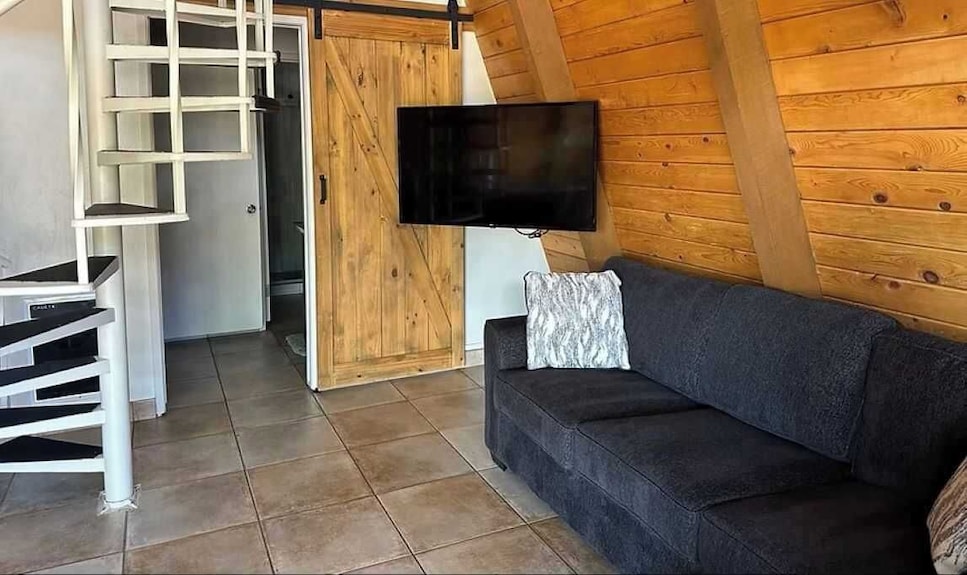 Two Story Cozy Chalet With Kitchen, Bath And Stunning Views. - Arizona