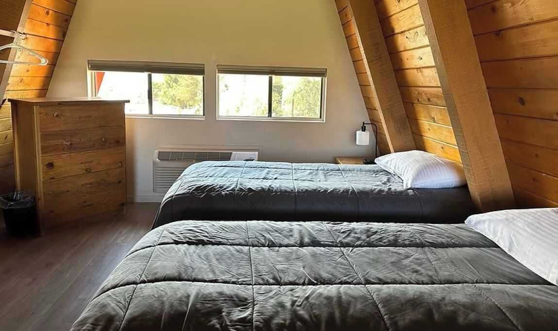 1 slaapkamer, een strijkplank/strijkijzer, internet, beddengoed