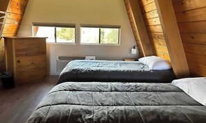 1 dormitorio, tabla de planchar con plancha, Internet y ropa de cama