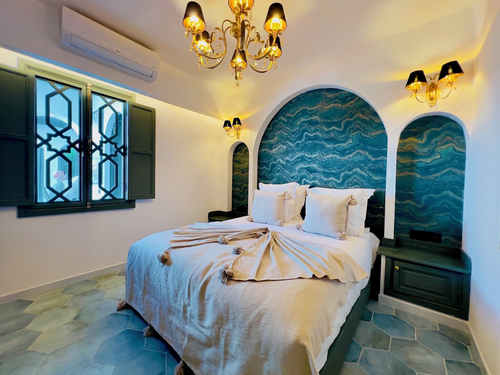 Literie de qualité supérieure, surmatelas, minibar