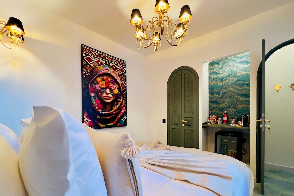 Romantic Double Room | Premium bedding, pillowtop beds, minibar, in-room safe