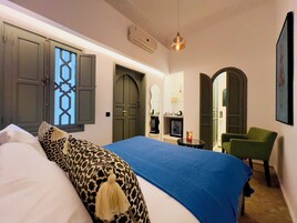 Comfort Double Room | Premium bedding, pillowtop beds, minibar, in-room safe