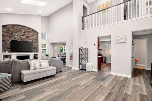 Cozy Colorado Springs Oasis - A Peaceful Retreat