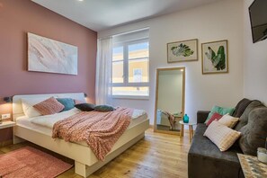 Zimmersafe, Bügeleisen/Bügelbrett, Reisekinderbett, kostenloses WLAN