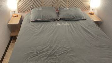 2 bedrooms
