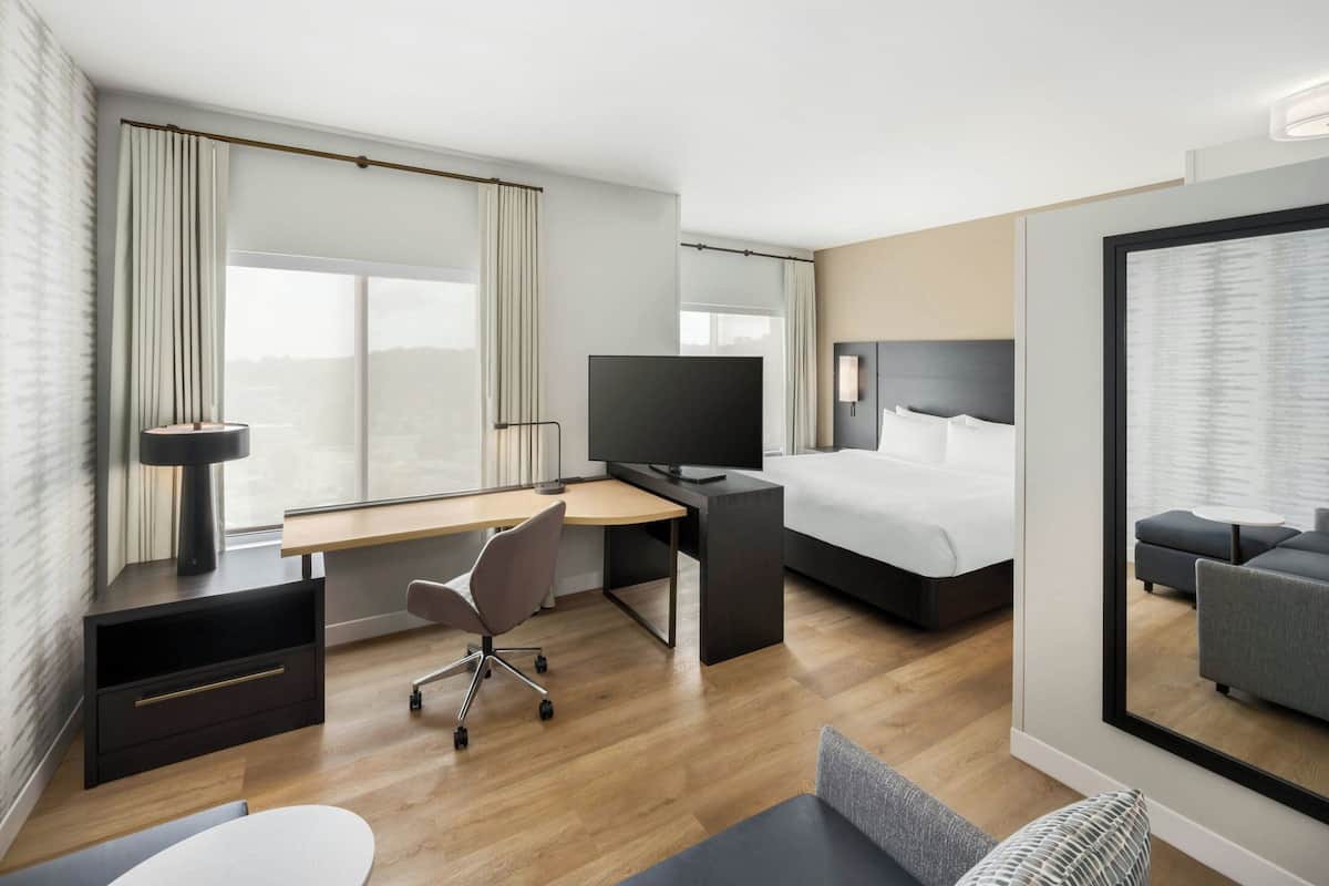 Studio Suite, 1 King Bed with Sofa bed | In-room safe, desk, laptop workspace, blackout drapes