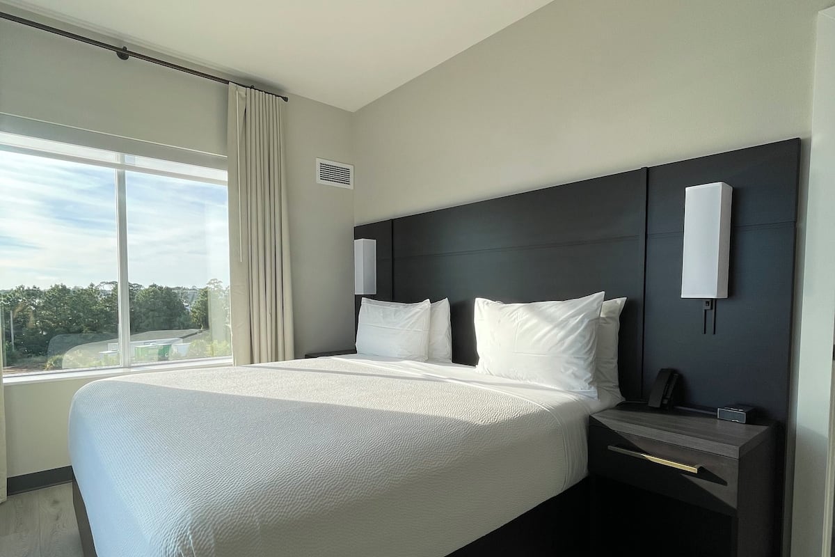 Wifi gratis y ropa de cama