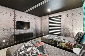 Vila básica | Cortinas blackout, ferros/tábuas de passar roupa, berço de viagem