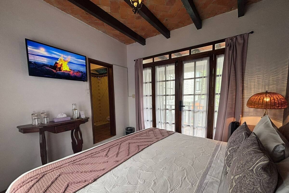 Cortinas blackout, ferros/tábuas de passar roupa