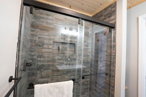 Shower, towels