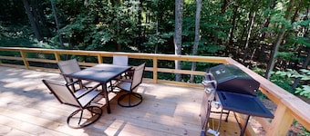 Arbor Ridge Yurt- Hocking Hills Yurts and Cabins