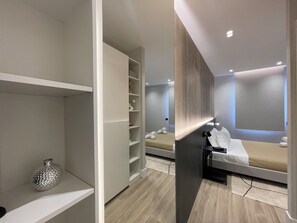 2 Schlafzimmer, Zimmersafe, Bügeleisen/Bügelbrett, Reisekinderbett