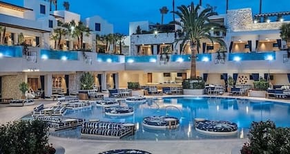 Stunning Views Palms Studio 27303