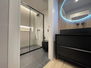 Hair dryer, towels
