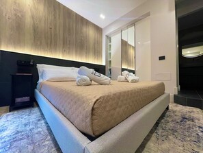 1 slaapkamer, een kluis op de kamer, een strijkplank/strijkijzer