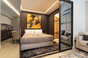 1 chambre, coffres-forts dans les chambres, fer et planche à repasser