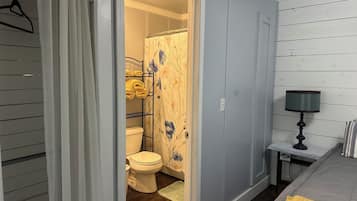 Fer et planche Ă repasser, Wi-Fi, draps fournis