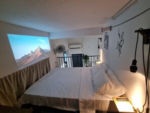 1 bedroom, WiFi - Nice house in the old quarter of Hanoi (Hanoi)