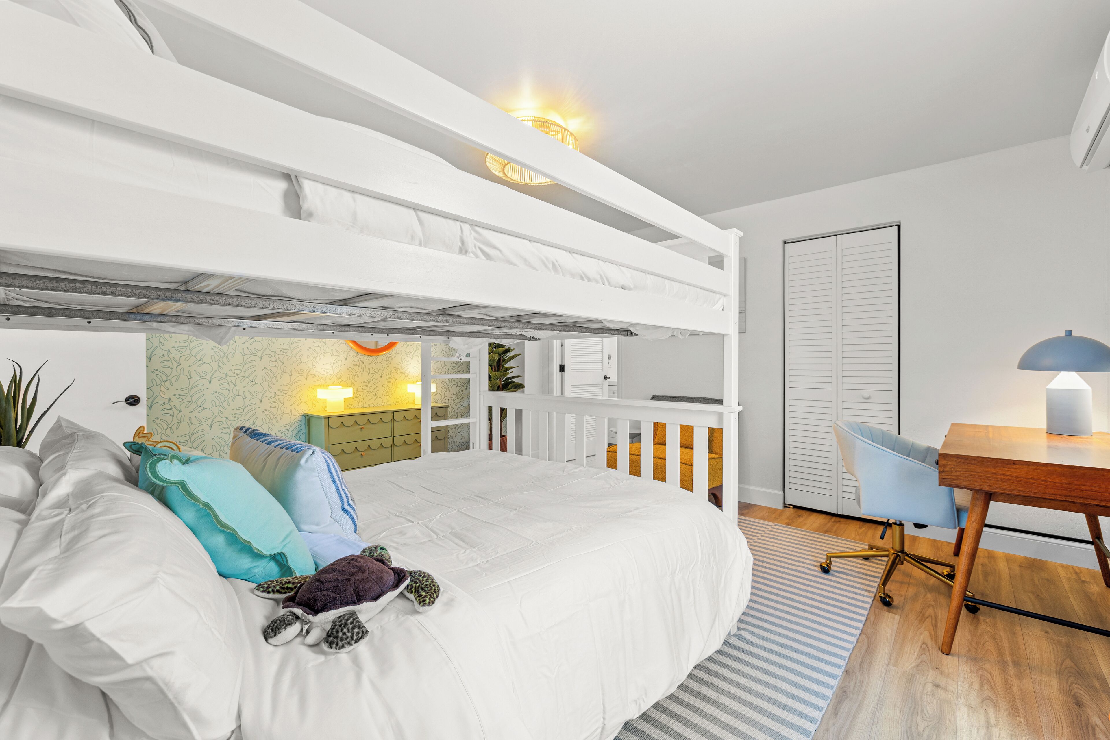 3 makuuhuonetta, ilmainen Wi-Fi, vuodevaatteet