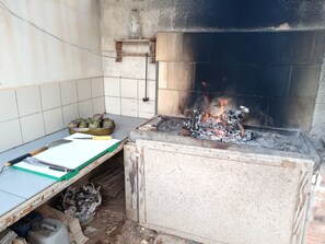 House, 1 Bedroom, Garden View | BBQ/picnic Area