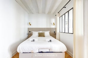 1 bedroom, iron/ironing board, travel cot, WiFi