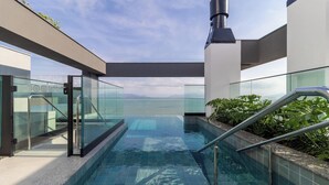 Kolam renang terbuka 