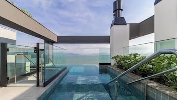 Apartemen Basic | Kolam renang | Kolam renang outdoor