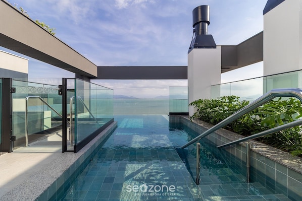 Basic Apartment | Pool | Outdoor pool