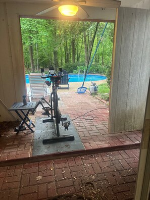 Pool - Spacious 7-bedroom house in marvelous McLean for long term rental (McLean)